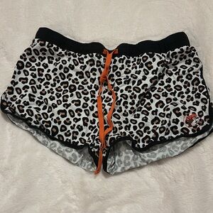 Buc-ee’s Leopard Print Women's Lounge Shorts